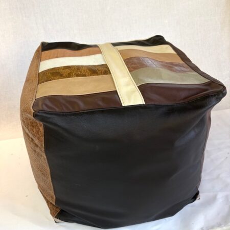 Pouf Cubò pelle pezzo unico